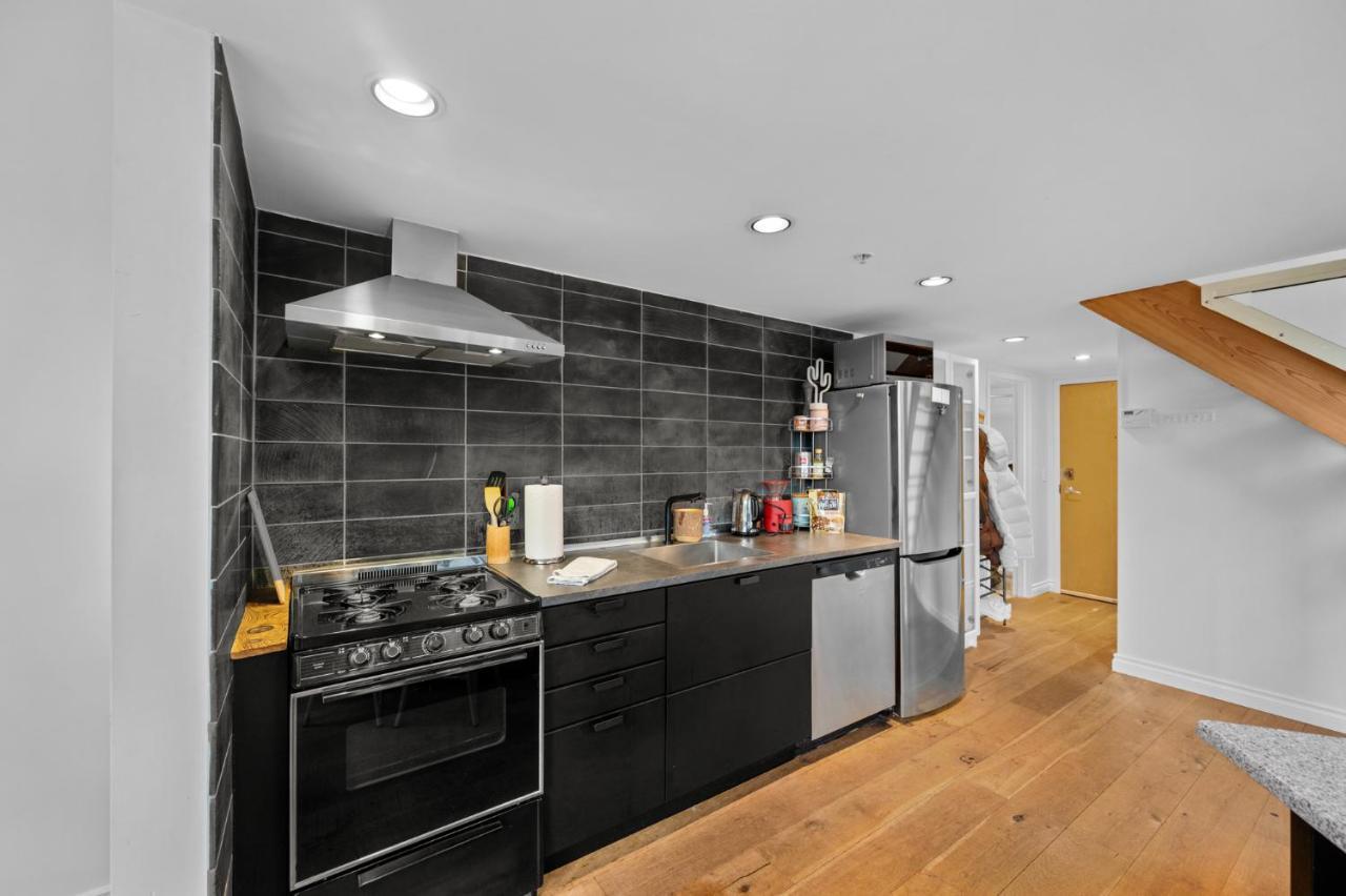 Rare Find Loft With Full Kitchen At Heart Of Downtown Apartman Vancouver Kültér fotó
